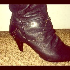 Boot chain/ankle chain